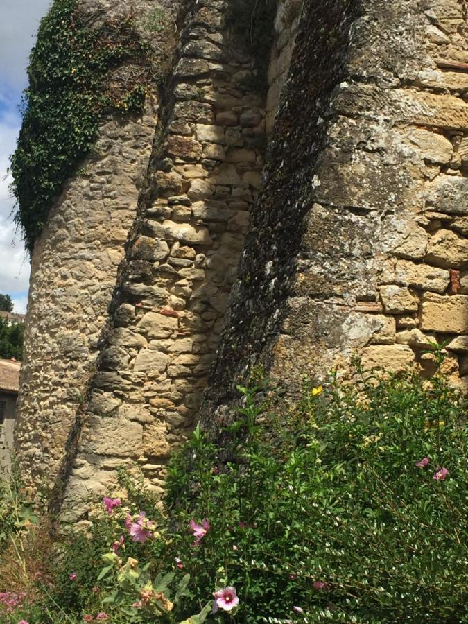 לה ראול Chambres D'Hotes Art Et Remparts מראה חיצוני תמונה