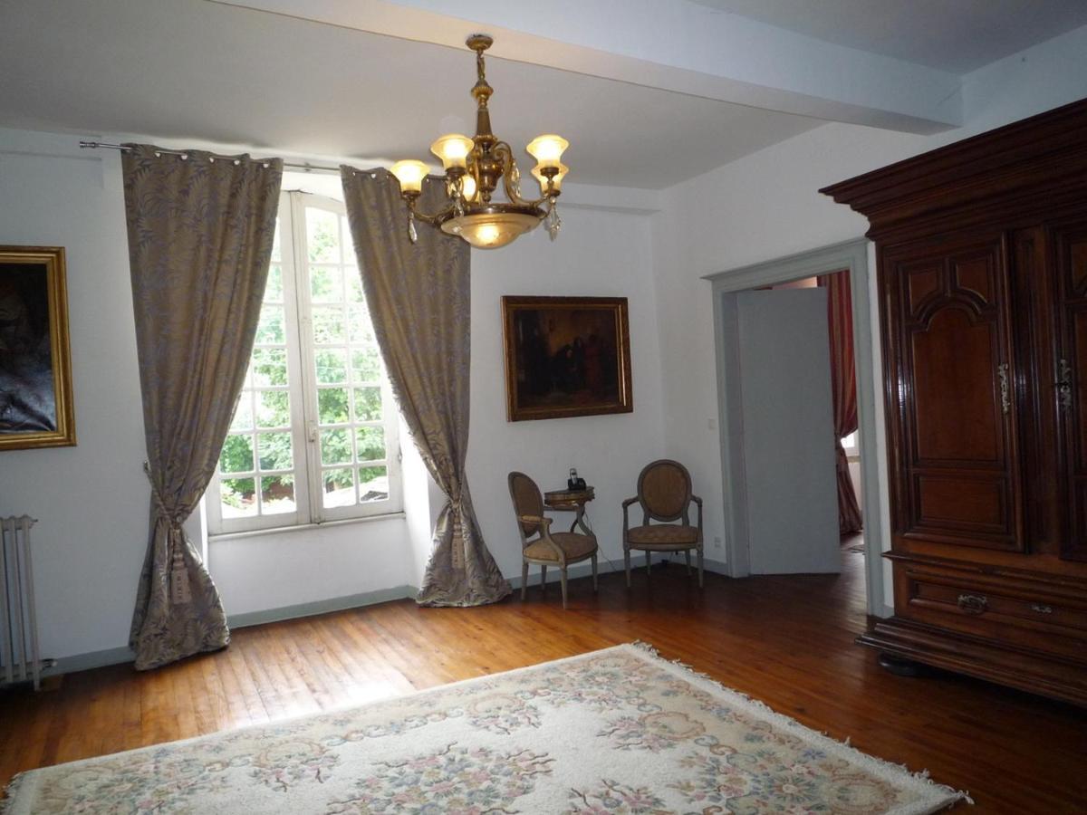 לה ראול Chambres D'Hotes Art Et Remparts מראה חיצוני תמונה